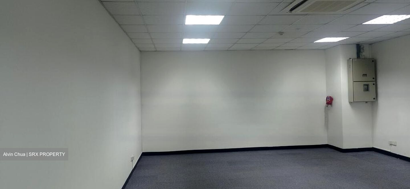 The Gemini (D5), Office #474852781